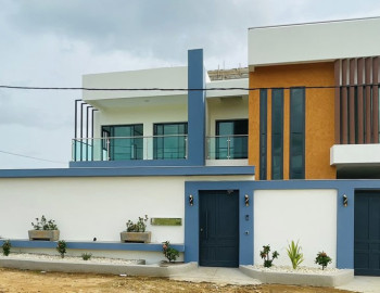 Villa 6 pièces à vendre à Bingerville