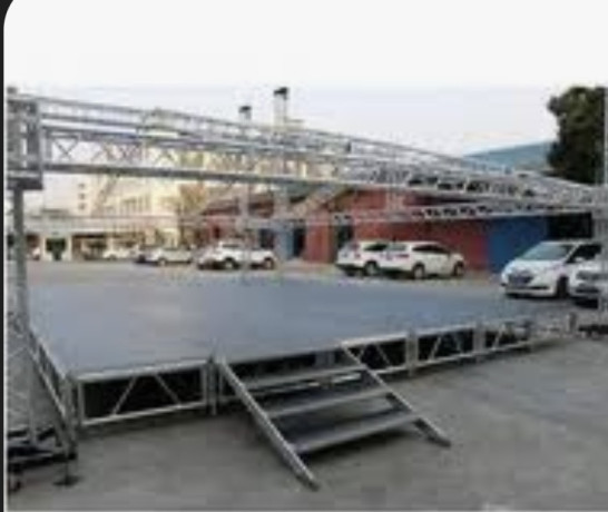 location-de-poduim-8m6m-big-1