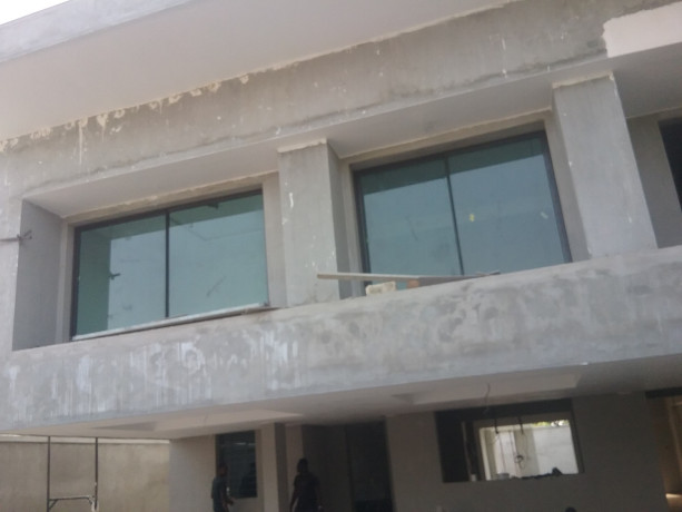 porte-et-fenetre-pvc-et-aluminium-abidjan-big-0