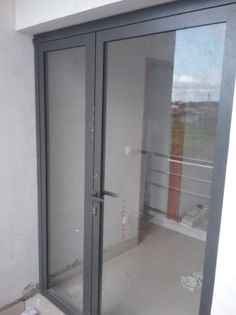 porte-et-fenetre-en-pvc-et-aluminium-abidjan-big-0