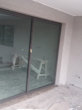 porte-et-fenetre-en-pvc-et-aluminium-abidjan-big-2