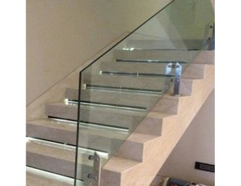 RAMPE D'ESCALIERS VERRE ABIDJAN