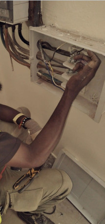service-delectricite-menuisierie-bouake-big-1