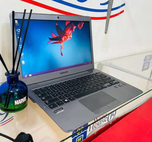 samsung-pc-tablette-core-i5-225-0747912023-big-3