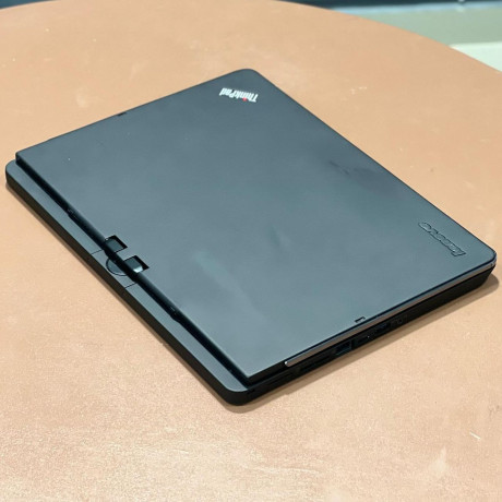 pc-tablette-lenovo-tactile-core-i3-225-0747912023-big-3