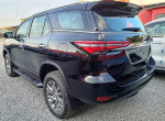 toyota-fortuner-sr5-v6-small-3