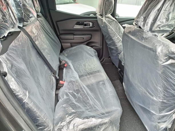 mitsubishi-l200-sportero-2024-big-2