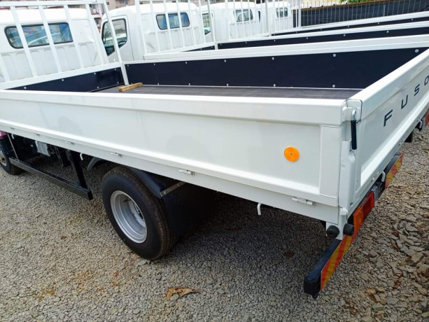 mitsubishi-canter-fuso-big-3