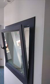 fenetre-ouvrante-a-la-francaise-pvc-et-aluminium-big-3