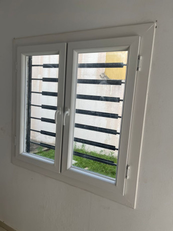 fenetre-ouvrante-a-la-francaise-pvc-et-aluminium-big-2