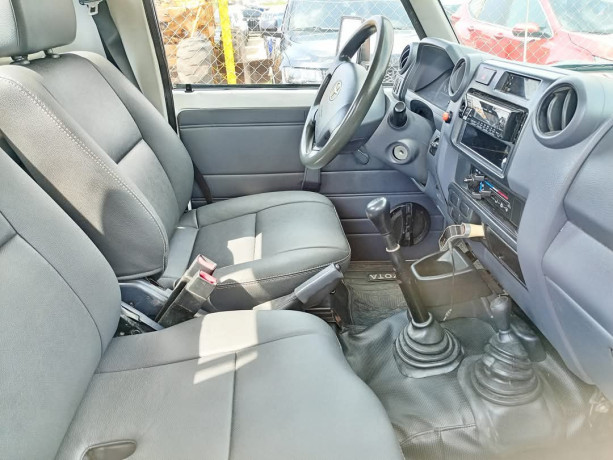 toyota-land-cruiser-big-2