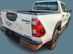 toyota-hilux-adventure-sr5-small-2