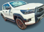 toyota-hilux-adventure-sr5-small-4