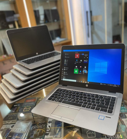 hp-elitebook-g3-core-i5-6egen-0747912023-big-1