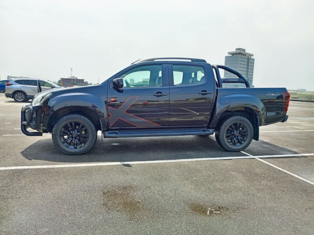 isuzu-x-rider-2021-big-2