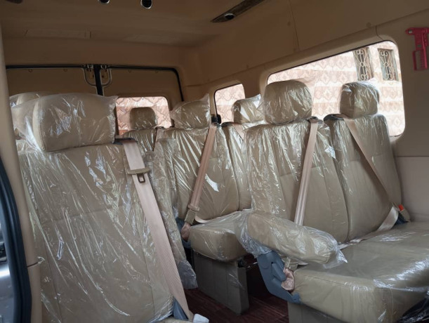 mini-bus-neuf-de-15-places-a-louer-big-2