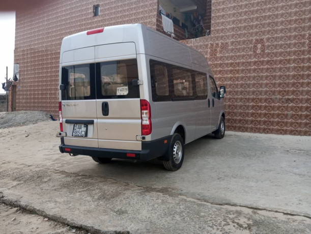 mini-bus-neuf-de-15-places-a-louer-big-3
