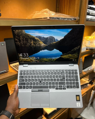 dell-precision-core-i7-10e-generation-avec-carte-graphique-4giga-0747912023-big-1