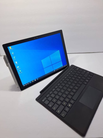 microsoft-surface-pro-core-i5-225-0747912023-big-1