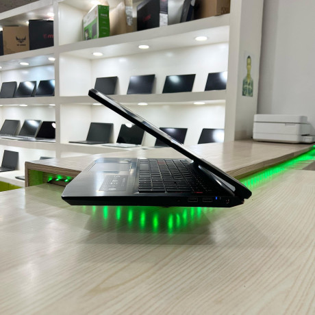 acer-predator-core-i7-th-gen-encore-neuf-big-2