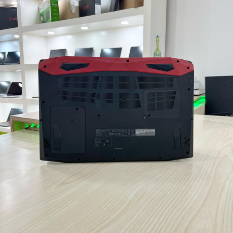 acer-predator-core-i7-th-gen-encore-neuf-big-4