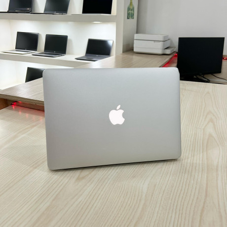 mackbook-air-2013-neuf-dans-carton-4g-ram-128g-ssd-disk-dur-big-2