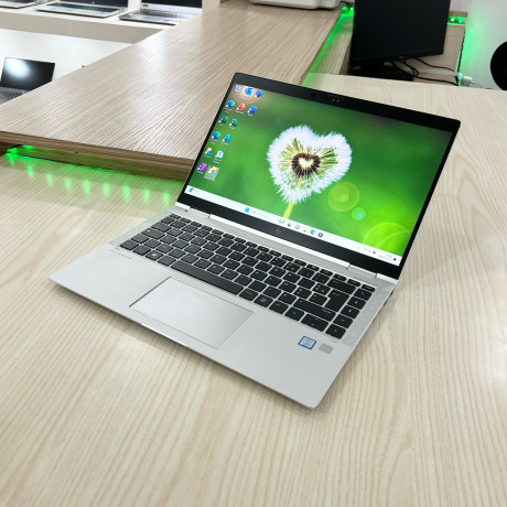 hp-elitebook-x360-1040-g5-core-i5-8th-gen-piliable-ecran-tactile-2568-big-1