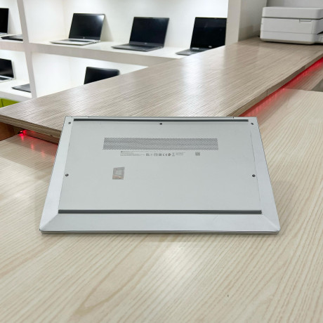 hp-elitebook-840-g8-core-i5-11th-gen-ecran-tactile-16g-ram-256g-ssd-disk-dur-big-3