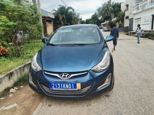 hyundai-elantra-en-vente-big-0