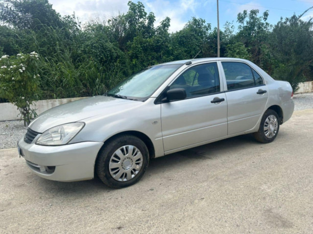 mitsubishi-lancer-en-vente-big-0