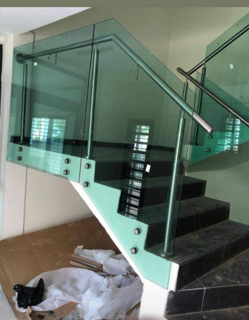 rampe-descalier-en-verre-big-3