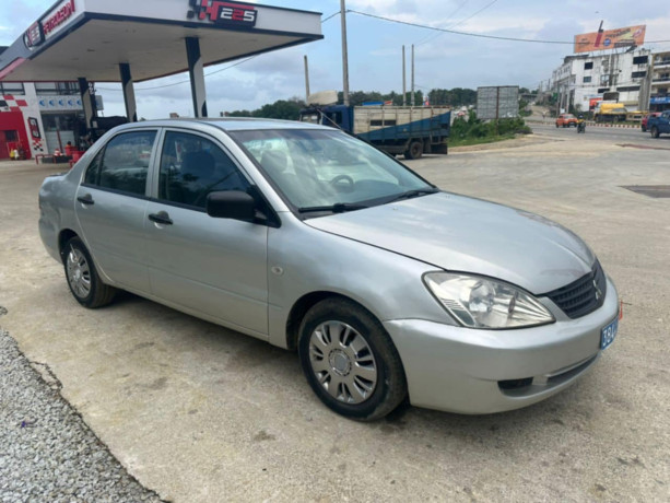 mitsubishi-lancer-en-vente-big-3