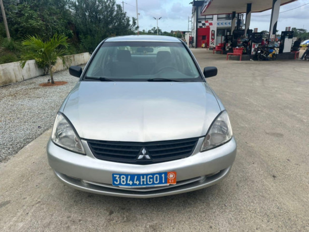 mitsubishi-lancer-en-vente-big-0