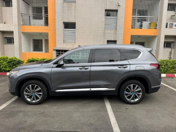 hyundai-santa-fe-big-0