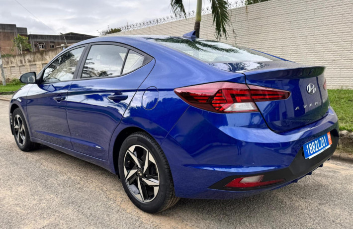 hyundai-elantra-en-vente-big-4