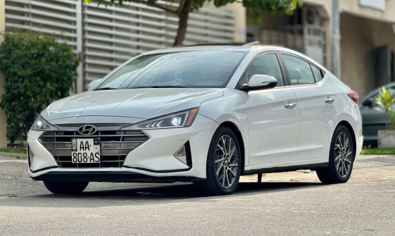 hyundai-elantra-en-vente-big-1