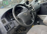 toyota-hiace-fourgonnette-small-3