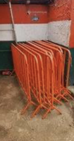 confection-et-vente-de-barriere-de-securite-big-0