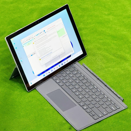 promo-surface-pro-core-i5-225-0747912023-big-2