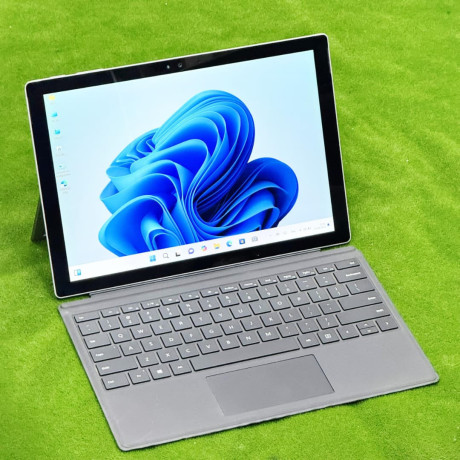 promo-surface-pro-core-i5-225-0747912023-big-1