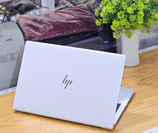 promo-hp-g5pro-core-i7-8e-generation-0747912023-big-2