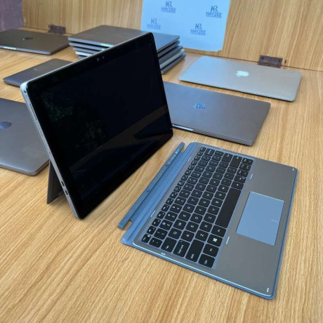 dell-core-i5-detachable-comme-microsoft-surface-pro-0747912023-big-1