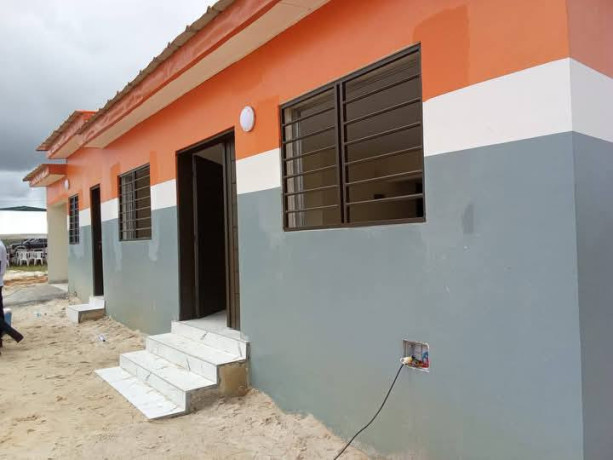 villa-en-vente-sur-8-ans-a-songon-adiapote-big-0