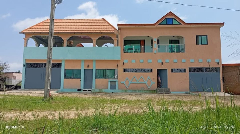 villa-en-vente-a-songon-225-07-59-43-83-05-big-1