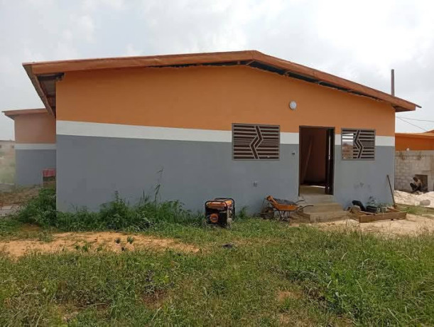 villa-en-vente-a-songon-225-07-59-43-83-05-big-3