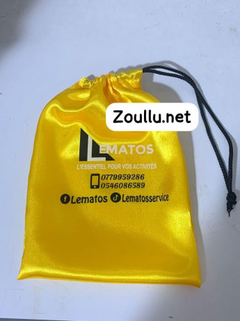 sacs-biodegradables-sachets-plastiques-personnalises-big-1