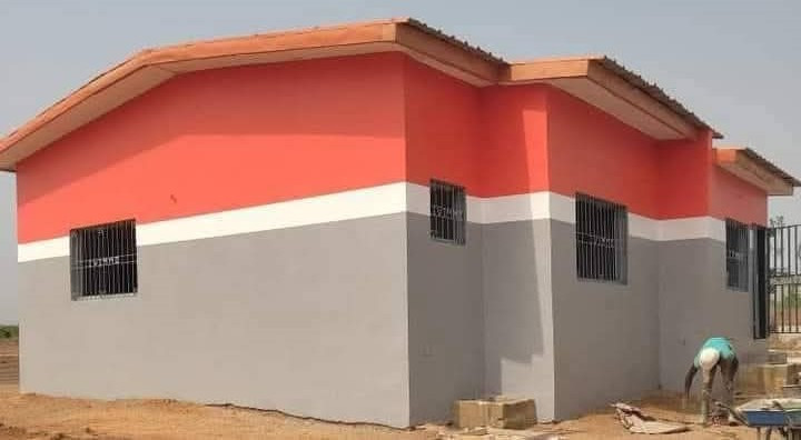 villa-en-vente-sur-8-ans-dans-une-cite-viabilisee-big-1