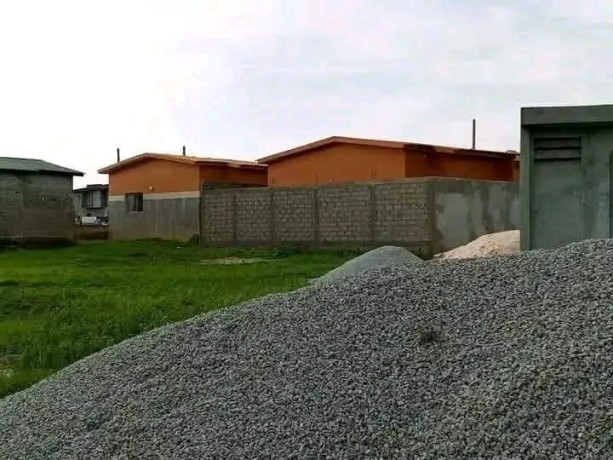 vente-dune-villa-basse-3-pieces-individuelle-a-songon-adiapote-big-0