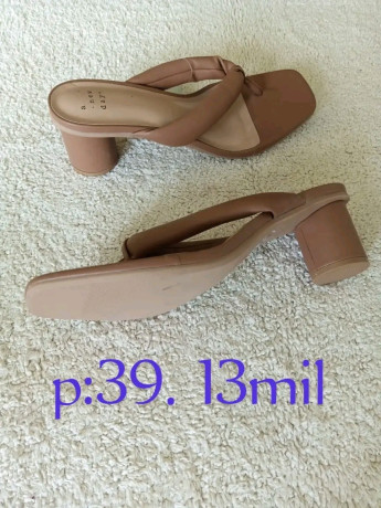 vos-chaussures-friperie-a-vendre-big-2