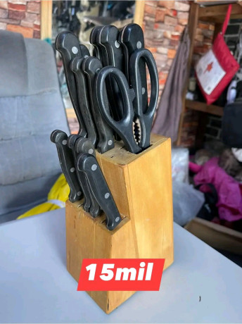 des-produits-brocantes-de-qualite-a-vendre-big-0